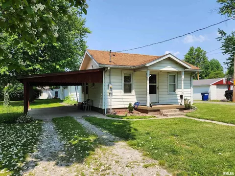 1005 S 1st St, Pinckneyville, IL 62274
