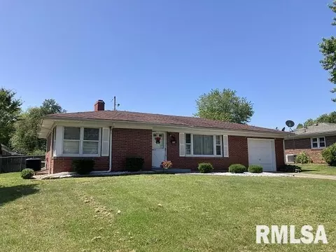 1703 W Hendrickson St, Marion, IL 62959