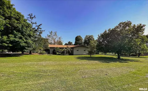 80 Walnut Grove Rd, Harrisburg, IL 62946