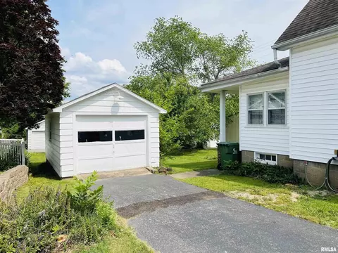 602 N Main St, Anna, IL 62906 photo 5
