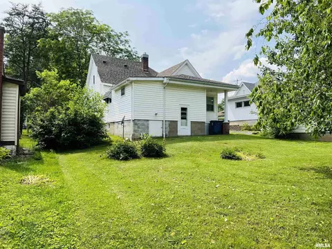 602 N Main St, Anna, IL 62906 photo 7