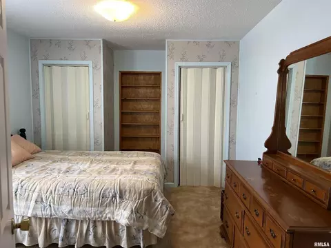 602 N Main St, Anna, IL 62906 photo 20
