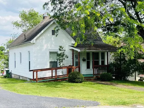 602 N Main St, Anna, IL 62906