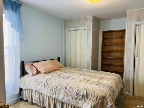602 N Main St, Anna, IL 62906 photo 19