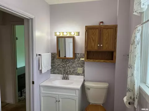 602 N Main St, Anna, IL 62906 photo 23