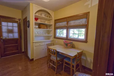 407 S Main St, Anna, IL 62906 photo 18