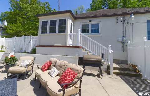 407 S Main St, Anna, IL 62906 photo 6
