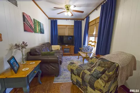 407 S Main St, Anna, IL 62906 photo 16