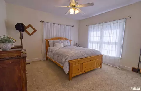 407 S Main St, Anna, IL 62906 photo 27