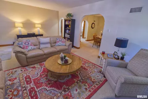 407 S Main St, Anna, IL 62906 photo 9