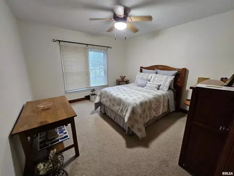 407 S Main St, Anna, IL 62906 photo 25