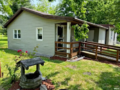 641 N Church St, Cave In Rock, IL 62919