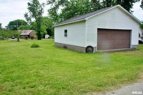 609 E 611 E 3rd St, Metropolis, IL 62960