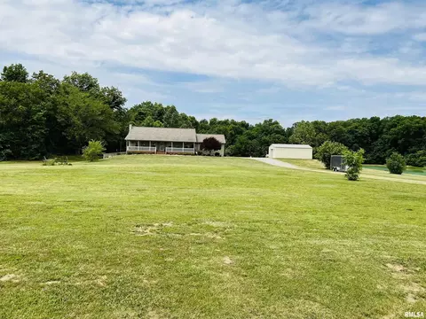 385 Tate Rd, Raleigh, IL 62977