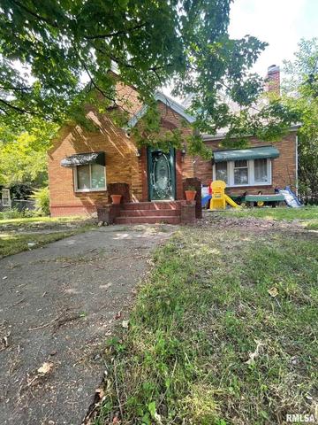 407 E Poplar St, West Frankfort, IL 62896