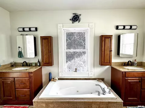 208 E Ash St, Cobden, IL 62920 photo 17