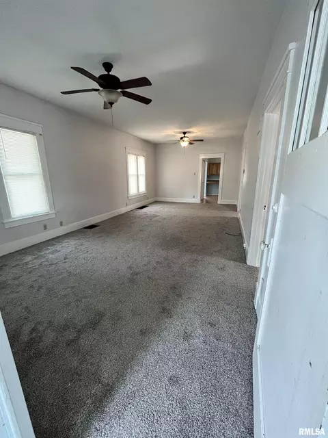 1200 E 2nd St, Centralia, IL 62801 photo 2