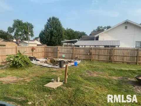 100 S 19th St, Herrin, IL 62948 photo 4