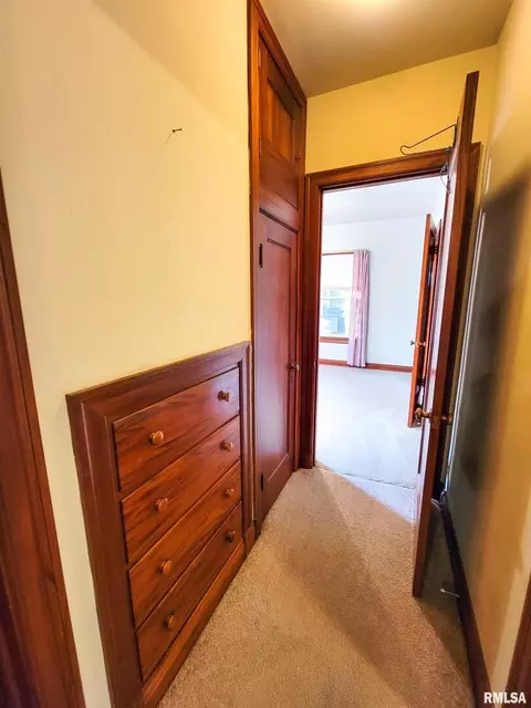 224 E 5th St, Flora, IL 62839 photo 40