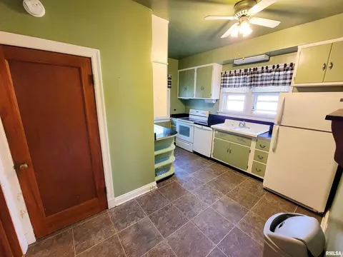 224 E 5th St, Flora, IL 62839 photo 14