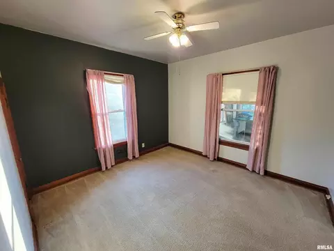 224 E 5th St, Flora, IL 62839 photo 46