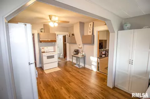 128 Wabash Ave, Centralia, IL 62801 photo 7