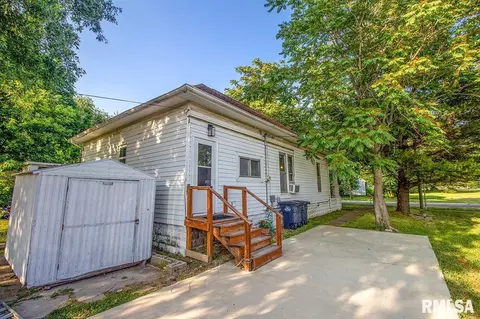 128 Wabash Ave, Centralia, IL 62801 photo 6