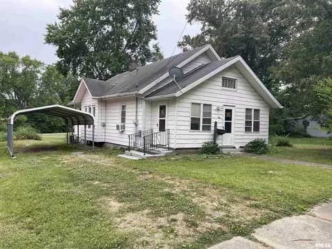 901 Grant St, Eldorado, IL 62930