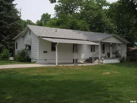 632 S Jefferson St, Du Quoin, IL 62832
