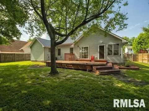 903 E Gregory St, Marion, IL 62959 photo 12