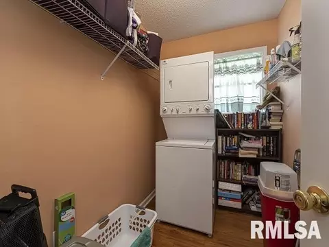 903 E Gregory St, Marion, IL 62959 photo 34
