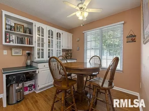 903 E Gregory St, Marion, IL 62959 photo 24