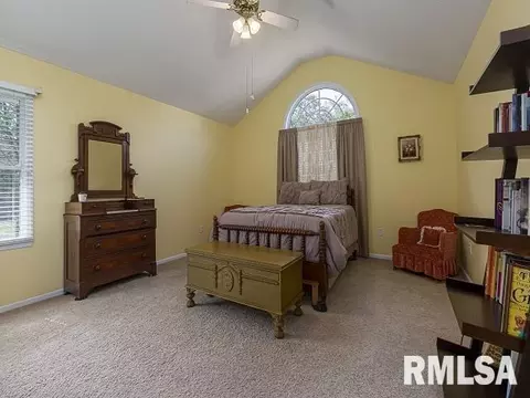 903 E Gregory St, Marion, IL 62959 photo 30