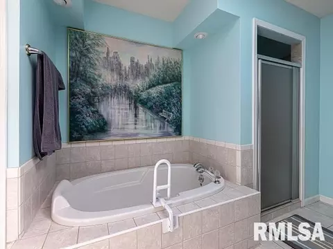 903 E Gregory St, Marion, IL 62959 photo 29