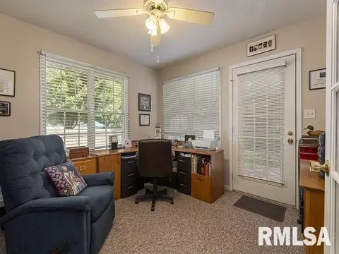 903 E Gregory St, Marion, IL 62959 photo 22