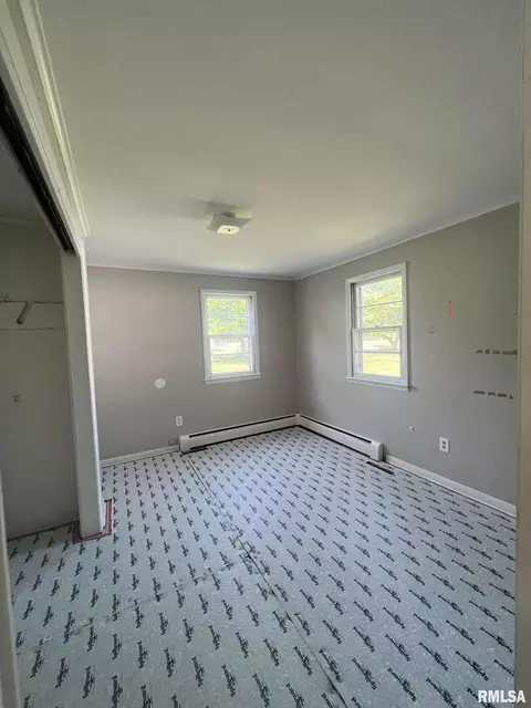 203 W Parrish St, Benton, IL 62812 photo 7