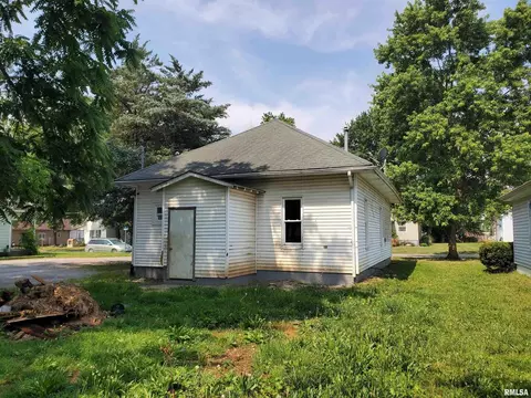 408 S State St, Christopher, IL 62822 photo 5