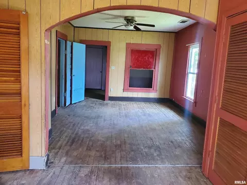 408 S State St, Christopher, IL 62822 photo 11