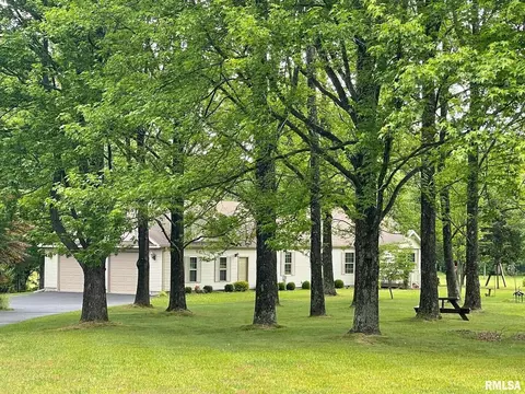 4508 Giant City Rd, Carbondale, IL 62901