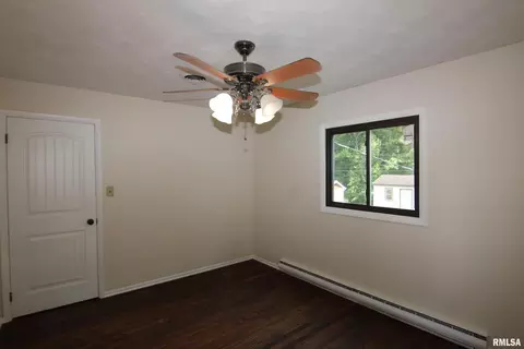 803 E Boyton St, Marion, IL 62959 photo 23