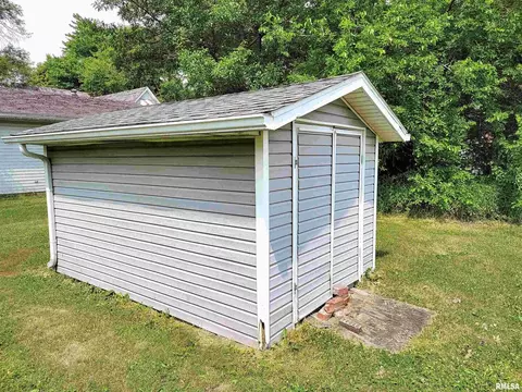 103 Mulberry St, Cisne, IL 62823 photo 44
