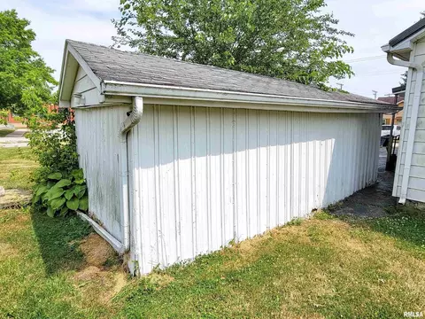 103 Mulberry St, Cisne, IL 62823 photo 47