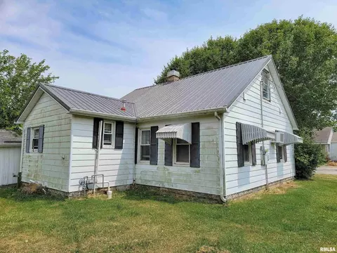 103 Mulberry St, Cisne, IL 62823 photo 43
