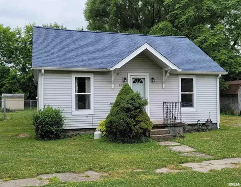 308 Broadway Ave, Alma, IL 62807