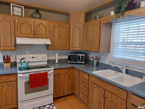 5 E Crownview, Mount Vernon, IL 62864 photo 9