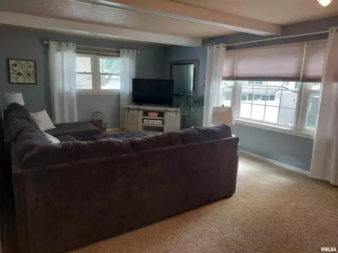 5 E Crownview, Mount Vernon, IL 62864 photo 2