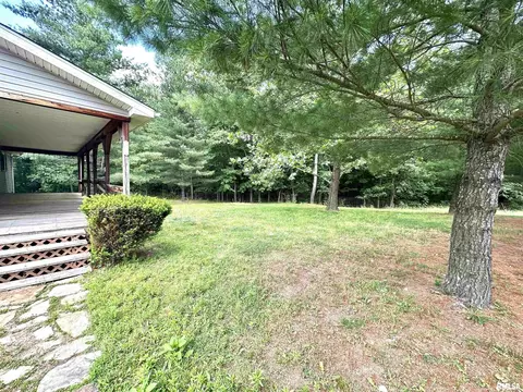 3840 Bernard Rd, Centralia, IL 62801 photo 10