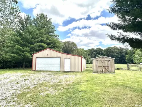 3840 Bernard Rd, Centralia, IL 62801 photo 11