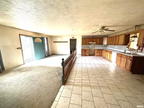 3840 Bernard Rd, Centralia, IL 62801 photo 2