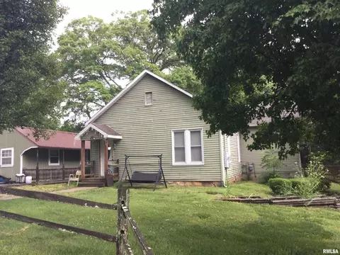 408 S Jefferson St, Cobden, IL 62920